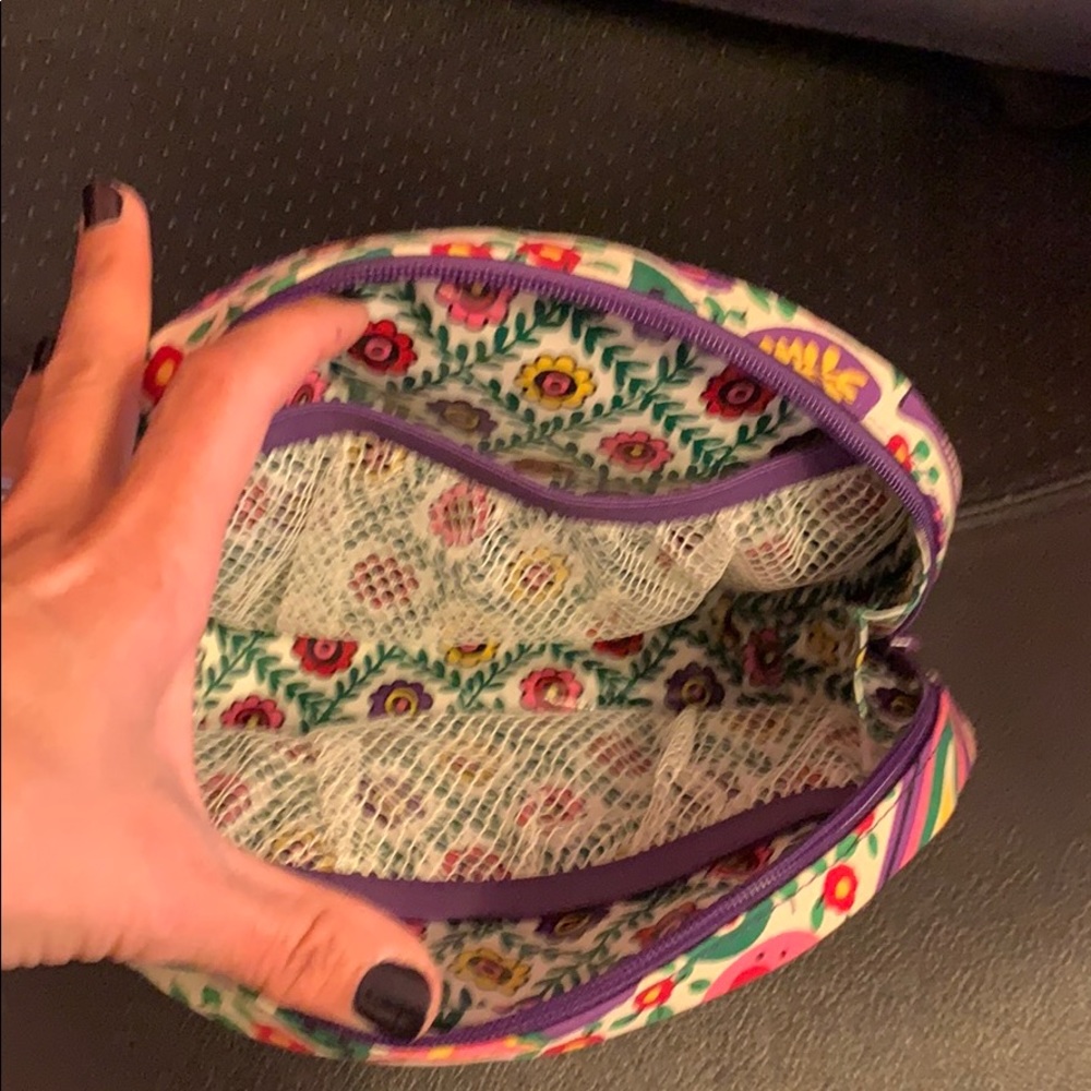 Cosmetic case - Picture 3 of 3